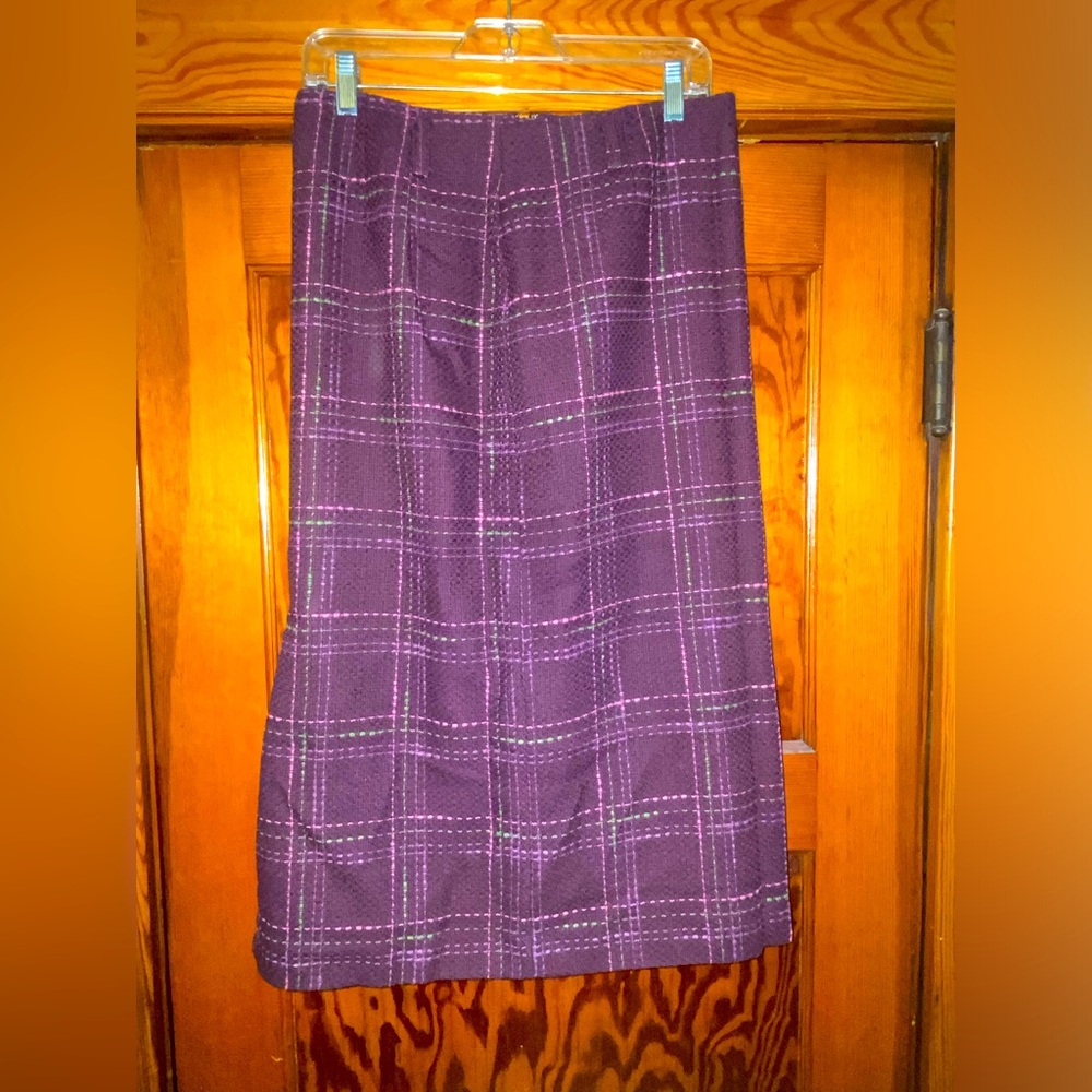 Evan Picone Tweed Burgundy skirt Size 6